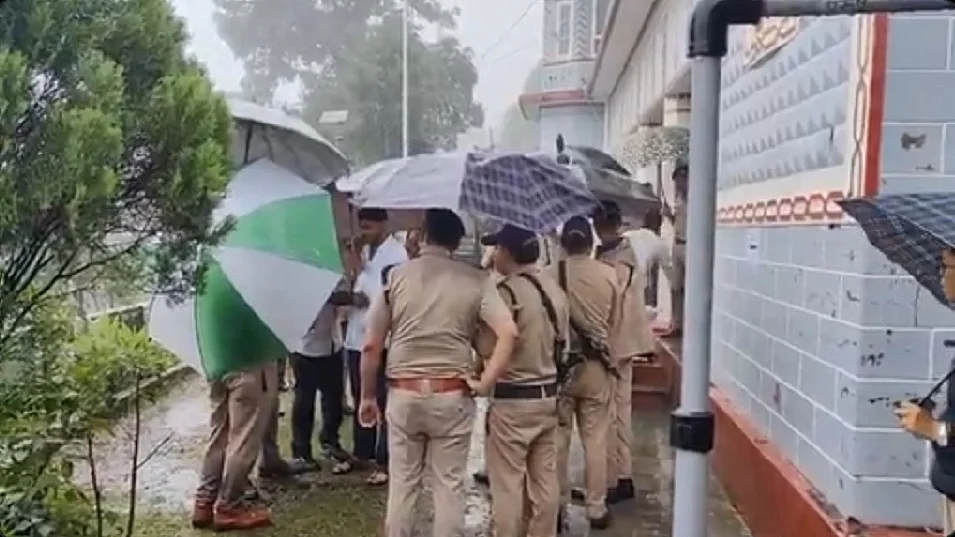 नैनीताल पंचायत चुनाव: कड़ी सुरक्षा में हुई मतगणना, हाईकोर्ट में सोमवार को सुनवाई, आदेश के बाद नतीजा घोषित होगा