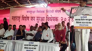आकार पटेल / आजादी, आजादी की रक्षा और मानवाधिकारों का खुला उल्लंघन है महाराष्ट्र ‘विशेष जन सुरक्षा विधेयक’