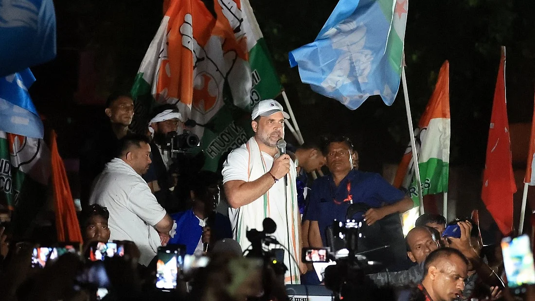राहुल गांधी ने पीएम मोदी की चुप्पी पर साधा निशाना, बोले- बिहार दौरे के दौरान ‘वोट चोरी’ पर एक शब्द भी नहीं कहा