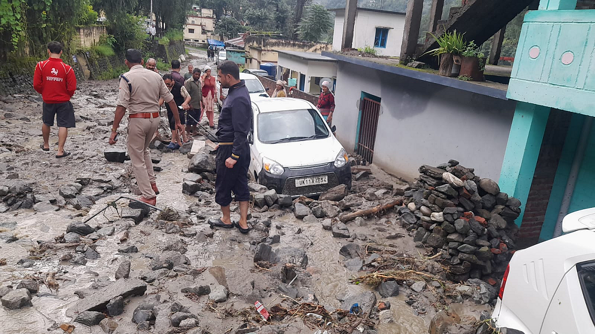 फोटो: @chamolipolice