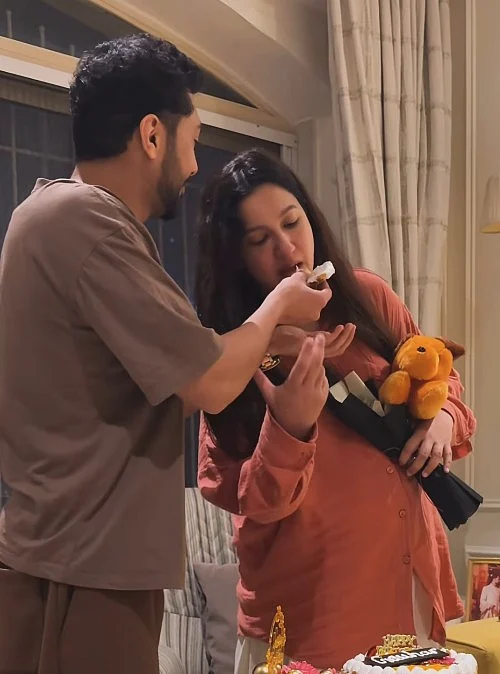 सिनेजीवन: गोविंदा-सुनीता के तलाक की सच्चाई आई सामने और अक्षय और सैफ की 18 साल बाद एक साथ पर्दे पर वापसी