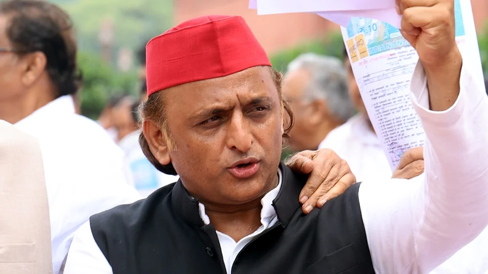 समाजवादी पार्टी के अध्यक्ष अखिलेश यादव