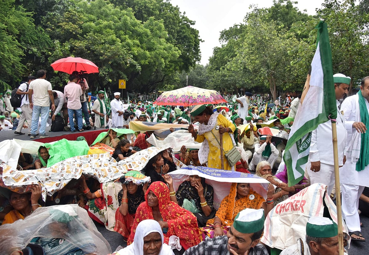 दिल्ली में किसान महापंचायत: एसकेएम नेता डल्लेवाल बोले- सभी फसलों पर मिले MSP गारंटी, केवल हरियाणा-पंजाब नहीं…