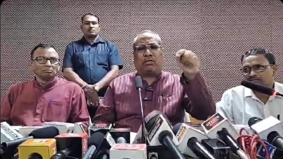 योगी सरकार में मंत्री संजय निषाद की बीजेपी को धमकी, कहा- हमसे नहीं हो रहा फायदा तो गठबंधन तोड़ दे