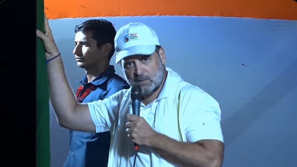 डरपोक हैं मोदी, ट्रंप के एक फोन पर 5 घंटे में पाकिस्तान के खिलाफ 'ऑपरेशन सिंदूर' रोक दियाः राहुल गांधी