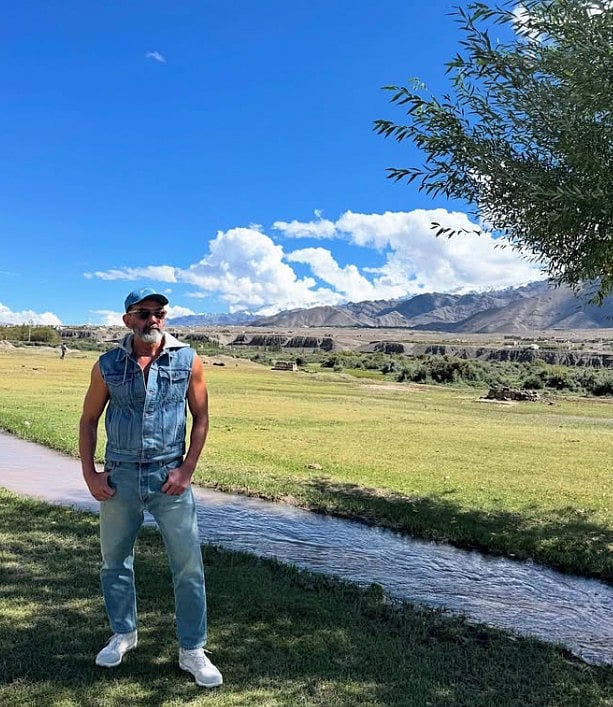 सिनेजीवन: प्यार में टाइगर श्रॉफ बने 'बागी' और मनोज बाजपेयी की फिल्म 'जुगनुमा' का ट्रेलर रिलीज