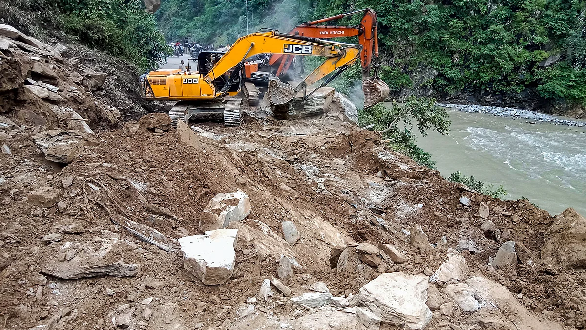 पहाड़ दरकेंगे, नदिया उफनेंगी, बादल फटेंगे...यह चेतावनियां तो थीं सामने, लेकिन कोई सुने-समझे तो!