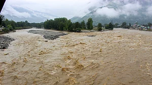सितंबर में भारी बारिश मचाएगी तबाही! बादल फटने और भूस्खलन को लेकर चेतावनी जारी, लोगों को सतर्क रहने की जरूरत