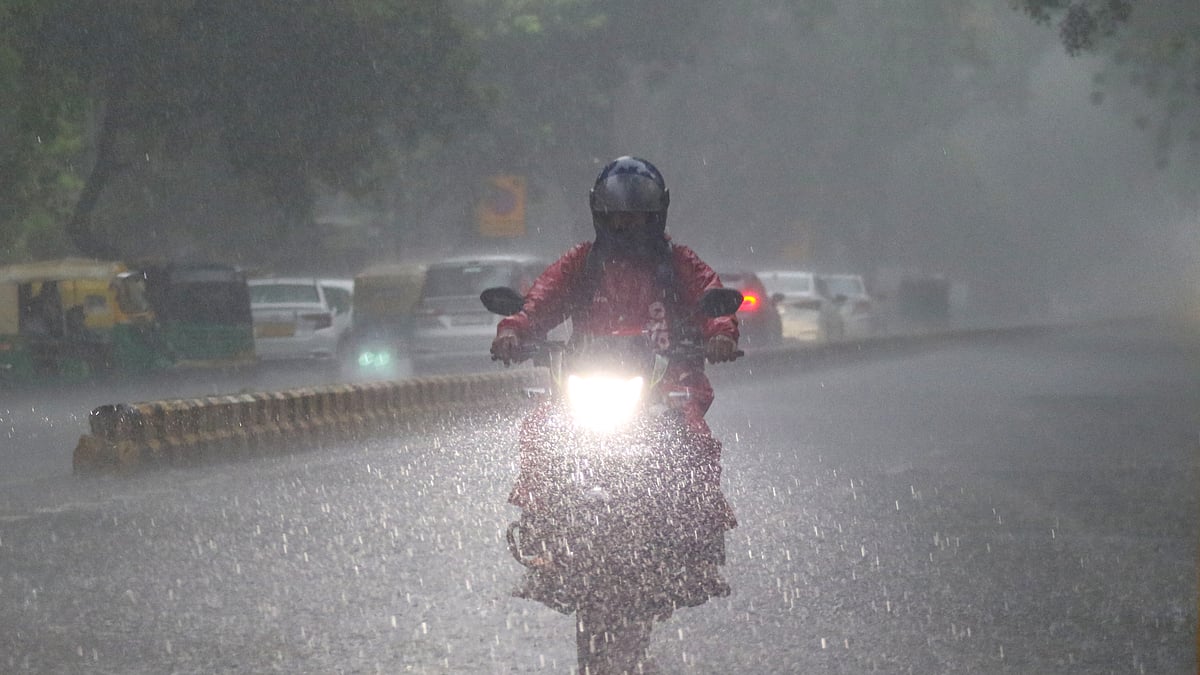 दिल्ली-एनसीआर में झमाझम बारिश का सिलसिला जारी