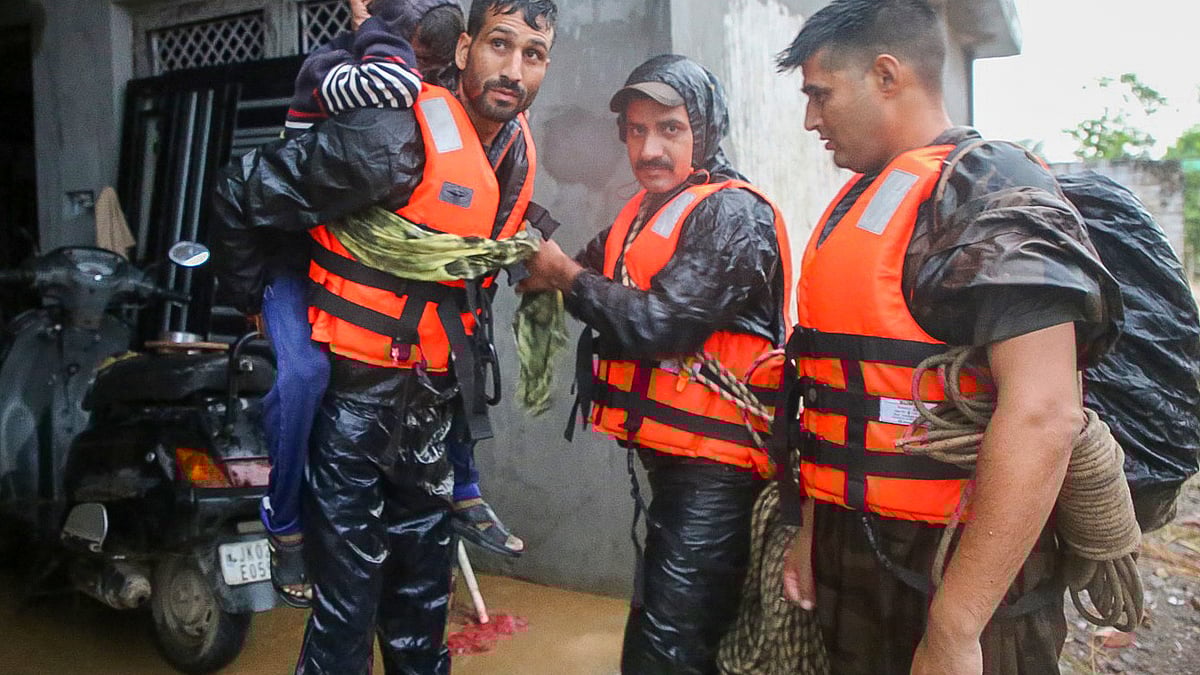 जम्मू-कश्मीर के किश्तवाड़ में भूस्खलन के कारण 5 घायल