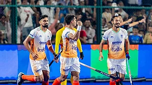 बड़ी खबर LIVE: हॉकी एशिया कप में भारतीय टीम चीन को 7-0 से हराकर फाइनल में पहुंची, कोरिया से होगा मुकाबला