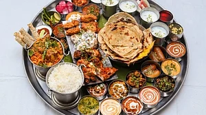 अर्थतंत्र की खबरें: घर में पकाई जाने वाली थाली अगस्त में सस्ती हुई या महंगी? और सोना-चांदी फिर नए शिखर पर