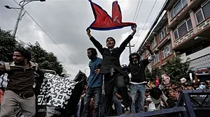 'नेपाल के घटनाक्रम पर करीब से नजर रख रहा भारत', विदेश मंत्रालय ने भारतीय नागरिकों से की ये अपील