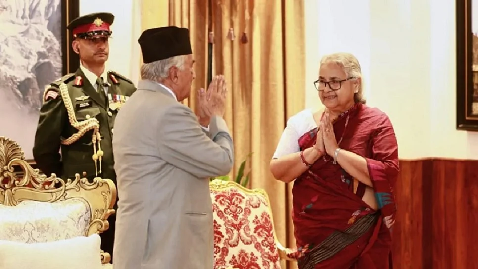 नेपाल के दलों और वकीलों ने संसद भंग करने को असंवैधानिक और मनमाना करार दिया, सुशीला कार्की के लिए चुनौती