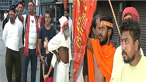 माता वैष्णो देवी यात्रा 22 दिन बाद फिर शुरू, श्रद्धालुओं में उत्साह