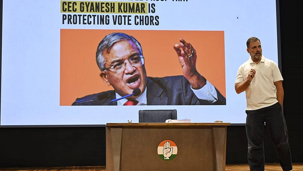 18 सिंतबर को प्रेस कॉन्फ्रेस के दौरान राहुल गांधी 