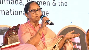लेखिका बानू मुश्ताक ने मैसुरु में दशहरा उत्सव का उद्घाटन किया, CM सिद्धरमैया समेत कई मंत्री हुए शामिल