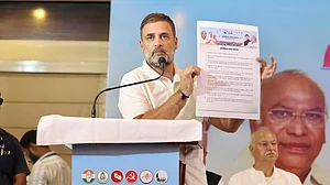पटना में राहुल-तेजस्वी ने जारी किया 'अतिपिछड़ा न्याय संकल्प पत्र', आरक्षण से लेकर अत्याचार निवारण कानून का वादा