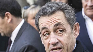 दुनिया की खबरें: फ्रांस के पूर्व राष्ट्रपति सरकोजी को जेल और ट्रंप बोले- कश्मीर भारत-पाक का मामला