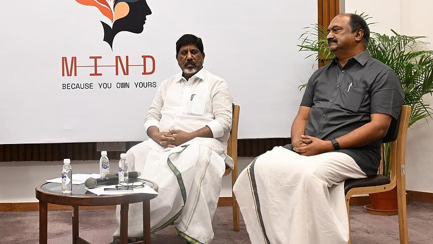 तेंलगाना के डिप्टी सीएम भट्टी विक्रमार्क मल्लू और केरल के वित्त मंत्री के एन बालगोपाल (फोटो सौजन्य - द हिंदू)