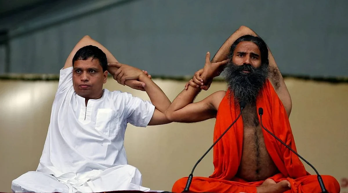 बाबा रामदेव का 'भूमि योग' और बीजेपी शासित राज्यों में जमीन अधिग्रहण का अद्भुत खेल