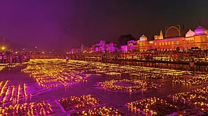 अलग क्यों हैं अयोध्या के दशहरे वाले राम?