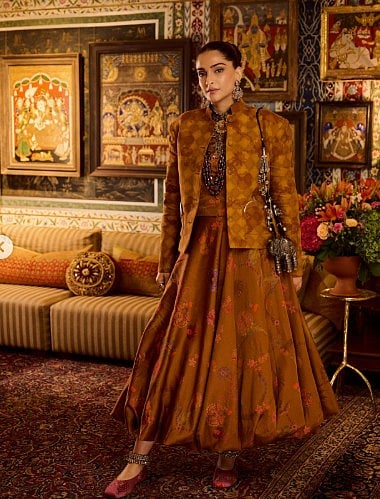 सिनेजीवन: 'मेरी बेटी से मांगी थी अश्लील फोटो...', अक्षय का बड़ा खुलासा और पहले ही दिन ही छा गई 'कांतारा चैप्टर 1'