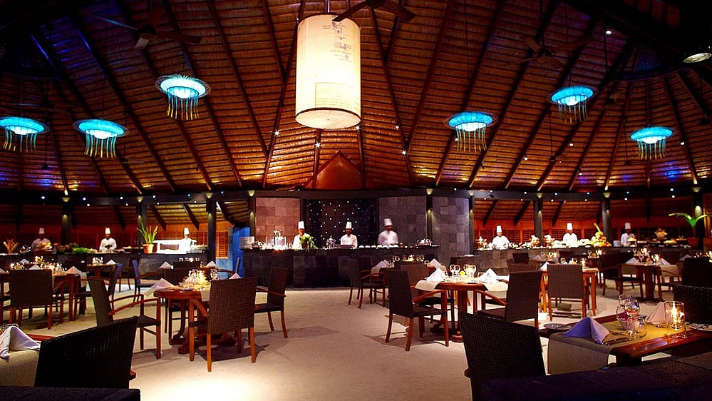 महाराष्ट्र में दुकान, रेस्तरां, होटल, थियेटर को 24 घंटे खोलने की मिली अनुमति, शराब दुकान पहले के नियम से ही चलेंगे