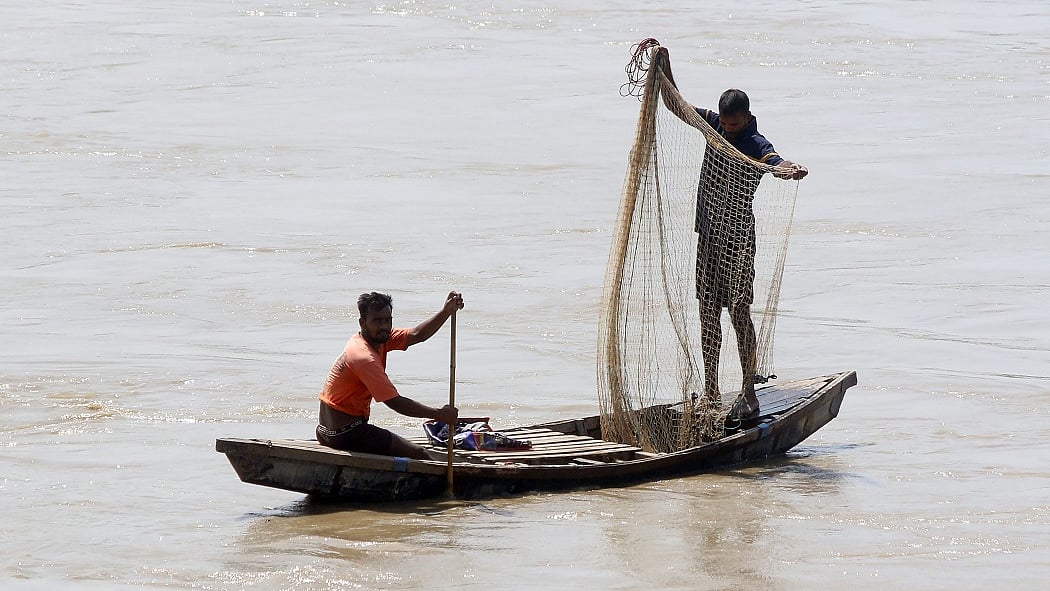 तमिलनाडु के 14 जिलों में भारी बारिश की चेतावनी, मछुआरों को तट पर ही रहने की दी गई सलाह