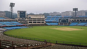 कानपुर में मैच से पहले ऑस्ट्रेलियाई क्रिकेटर बीमार, फूड पॉइजनिंग की आशंका