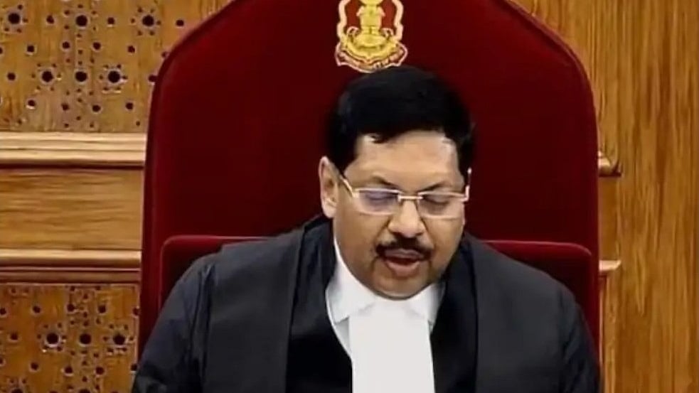 BCI ने चीफ जस्टिस पर हमला करने वाले वकील की प्रैक्टिस निलंबित की