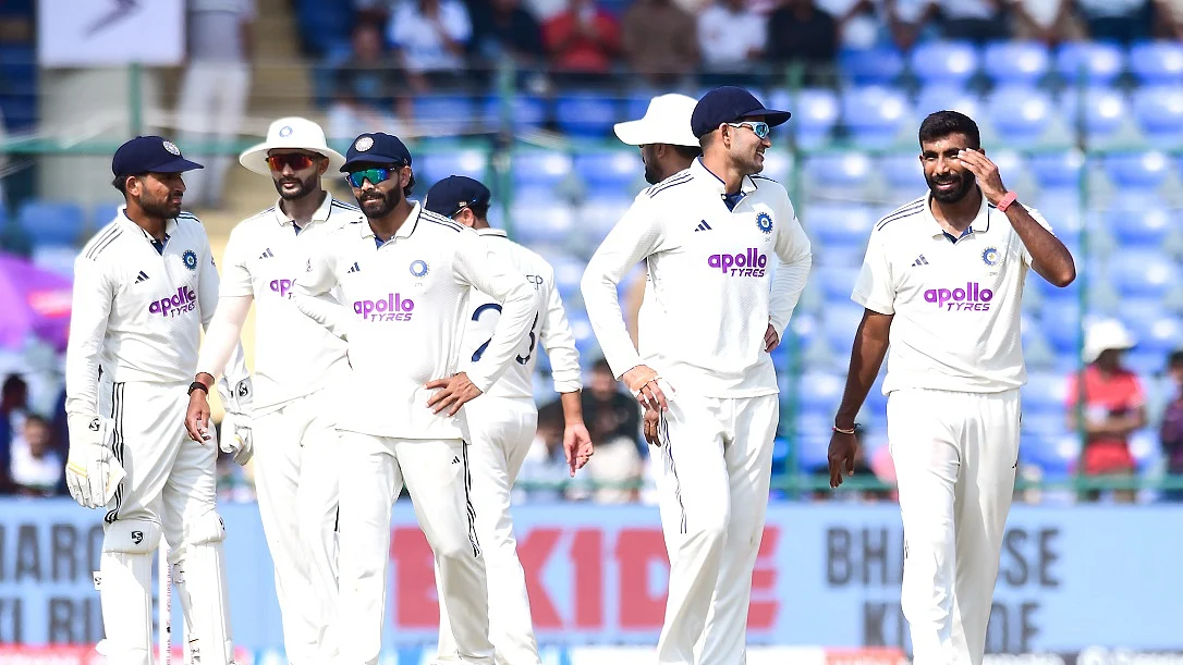 वेस्टइंडीज की दूसरी पारी 390 रन पर सिमटी, भारत को 'क्लीन स्वीप' के लिए मिला 121 रन का टारगेट