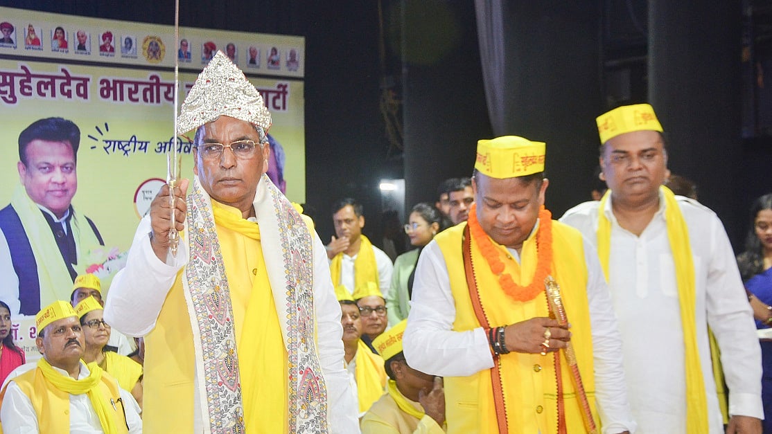 योगी के मंत्री राजभर ने बिहार में BJP के खिलाफ खोला मोर्चा, उतारे 53 उम्मीदवार, बढ़ाई एनडीए की मुश्किलें