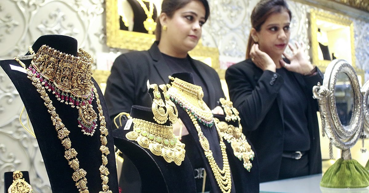 Gold Silver Price: सोने-चांदी की कीमतों में लगातार तीसरे हफ्ते तेजी, जानें बाजार के बारे में विशेषज्ञों की राय