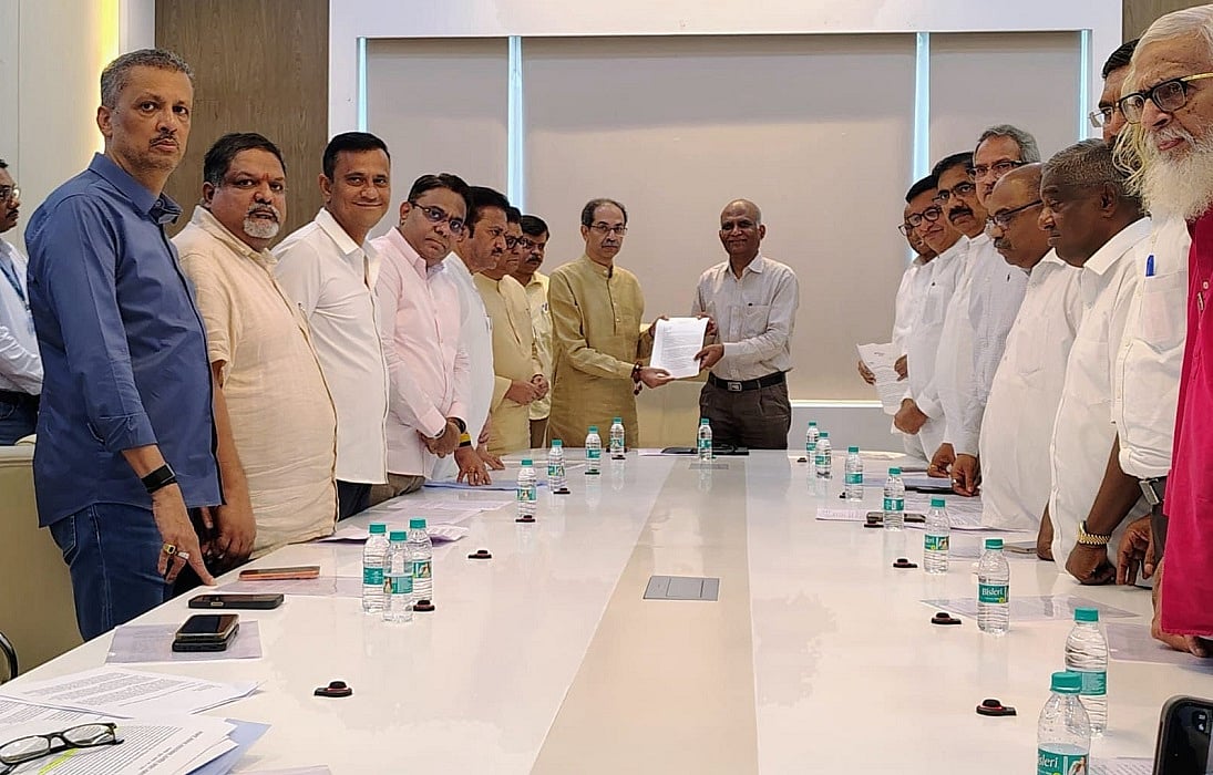 महाराष्ट्र में विपक्षी नेता मुख्य निर्वाचन आयुक्त से मिले, वोट चोरी और चुनावी अनियमितताओं का मुद्दा उठाया