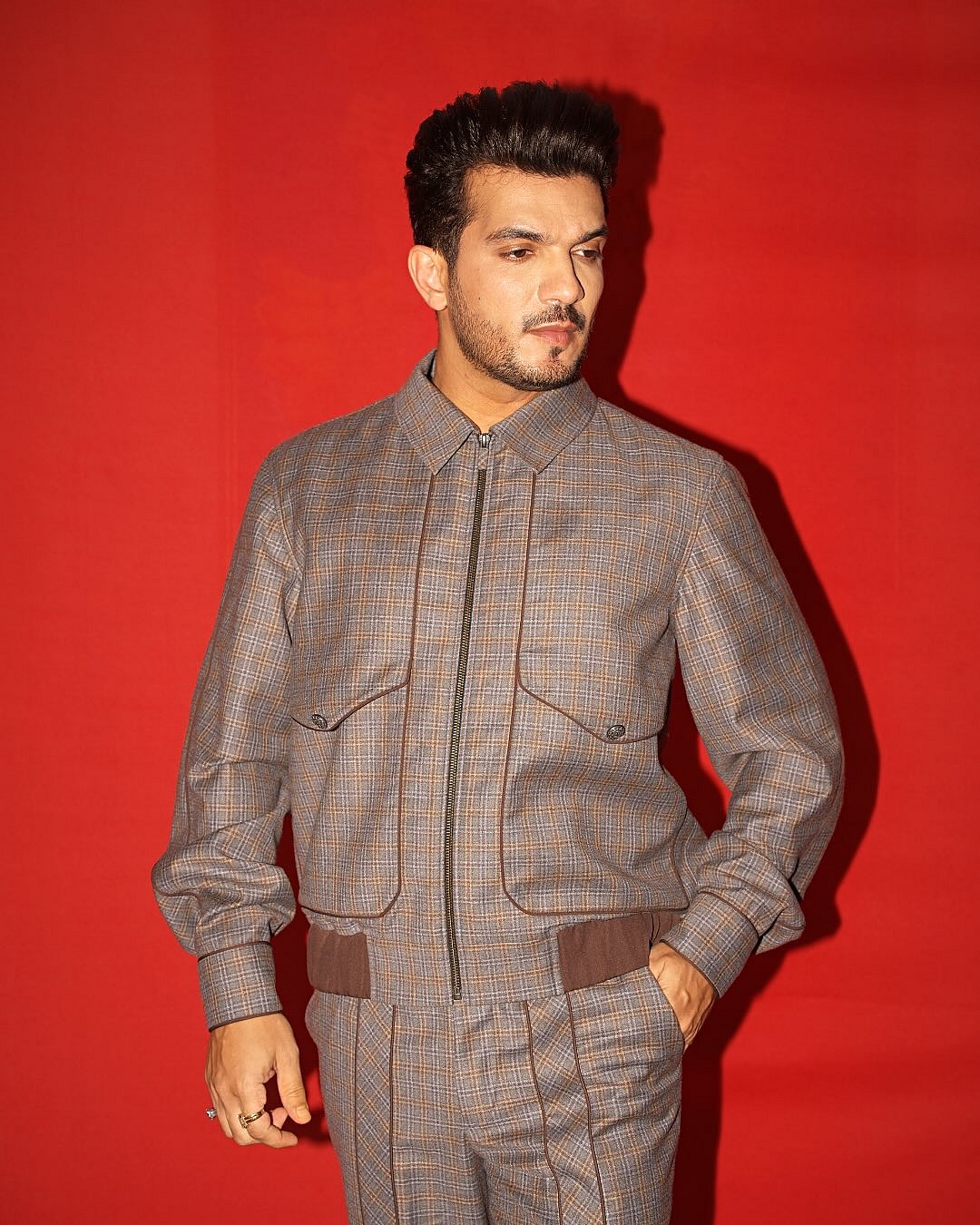 सिनेजीवन: मां मुंडेश्वरी का धन्यवाद करने पहुंचे ऋषभ शेट्टी और क्या बिग बॉस में जाएंगे अर्जुन बिजलानी?