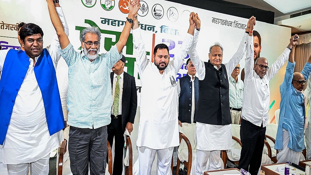 महागठबंधन 28 अक्टूबर को जारी करेगा संयुक्त घोषणा, राहुल और तेजस्वी करेंगे साझा रैली