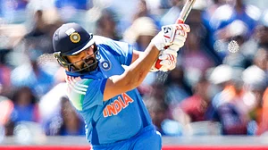 Ind vs Aus: एडिलेड वनडे में रोहित शर्मा के नाम कई रिकॉर्ड, गांगुली को छोड़ा पीछे