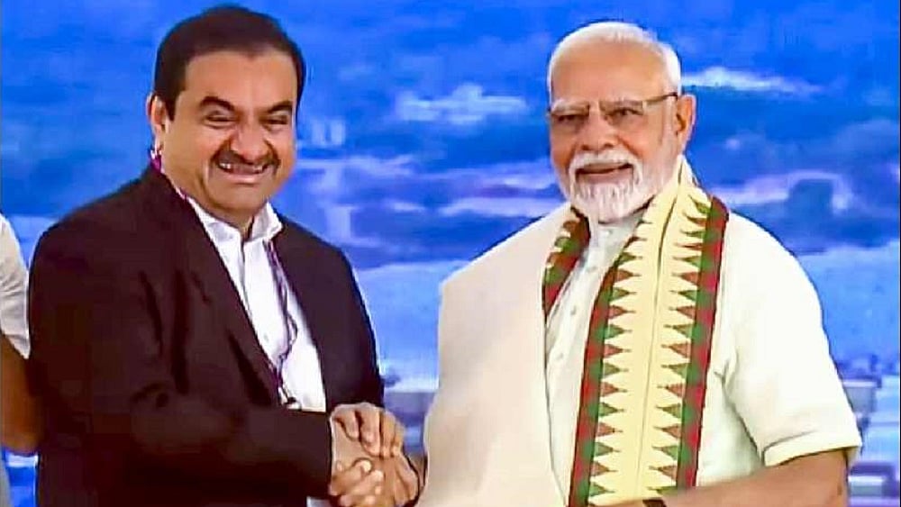 'परम मित्र' की जेब भरने में मशगूल पीएम मोदी, अडानी समूह में LIC के निवेश की पीएसी से जांच होनी चाहिएः कांग्रेस