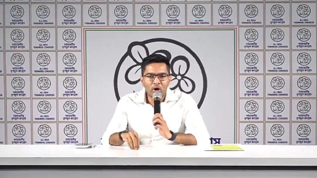 अभिषेक बनर्जी ने SIR को लेकर BJP पर साधा निशाना, बंगाल से दिल्ली तक बड़े आंदोलन की चेतावनी दी