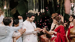 सिनेजीवन: अल्लू अर्जुन के छोटे भाई की हुई सगाई और 'नाजिला' से धर्मा प्रोडक्शन और कार्तिक आर्यन की नई साझेदारी