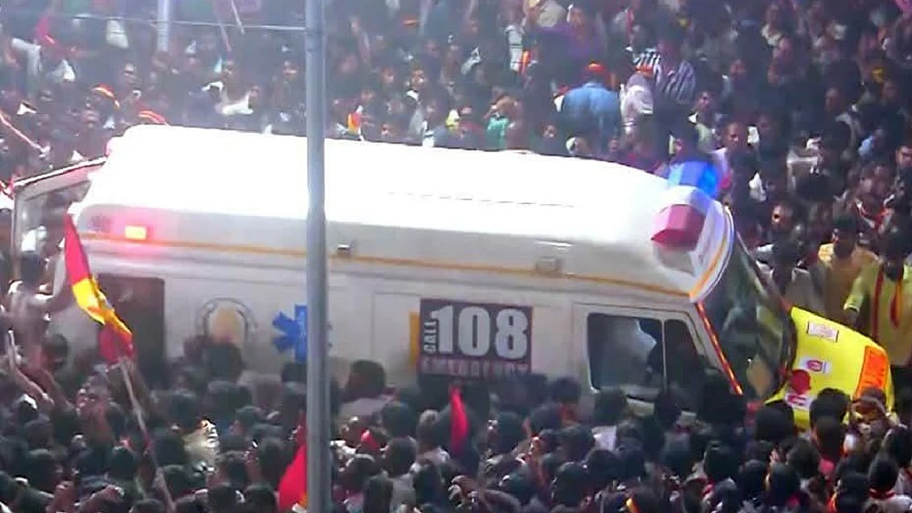 करूर भगदड़: CBI ने पूछताछ के लिए 306 लोगों को तलब किया