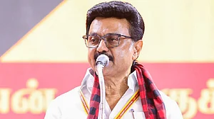 तमिलनाडु में SIR को चुनौती, DMK निर्वाचन आयोग के फैसले के खिलाफ सुप्रीम कोर्ट पहुंची