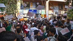 JNU छात्रसंघ चुनाव में 67% मतदान, 6 नवंबर को आएंगे नतीजे, लेफ्ट-ABVP में मुकाबला, NSUI ने लड़ाई बनाई त्रिकोणीय