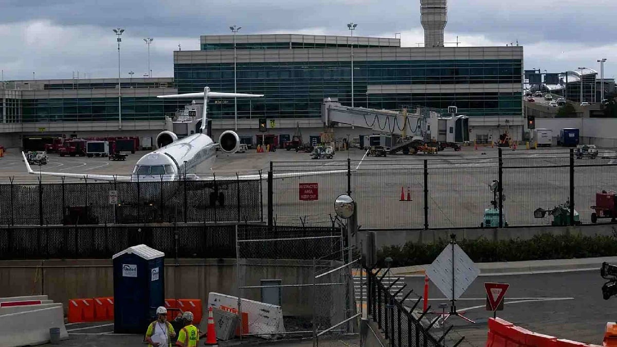 अमेरिका में शटडाउन से हवाई अड्डे बुरी तरह प्रभावित, हजारों उड़ानें देर से चलीं, यात्रियों को हो रही परेशानी