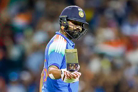 ICC Rankings: रोहित शर्मा की बादशाहत बरकरार, शुभमन गिल और बाबर आजम लुढ़के