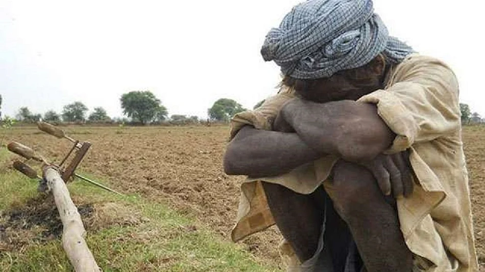 महाराष्ट्रः फसल नुकसान पर किसान को मिली 6 रुपये की मदद, बोले- सरकार ने उनकी दुर्दशा का मजाक बनाया