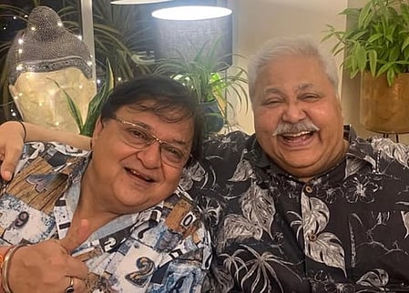 सिनेजीवन: बॉर्डर-2 से वरुण धवन का लुक रिवील और सतीश शाह की याद में फिर छलका राकेश बेदी का दर्द