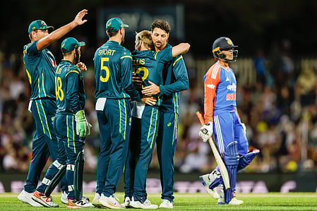 Ind vs Aus: चौथे टी20 मैच में ऑस्ट्रेलिया ने टॉस जीतकर गेंदबाजी चुनी, भारतीय टीम में कोई बदलाव नहीं