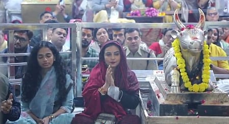 सिनेजीवन: धर्मेंद्र ब्रीच कैंडी हॉस्पिटल में भर्ती, वेंटिलेटर सपोर्ट पर अभिनेता और महाकालेश्वर पहुंचीं दिव्या दत्ता